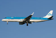 PH-EZB @ LOWW - KLM EMB190 - by Andy Graf-VAP