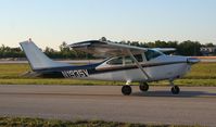 N1935V @ LAL - Cessna 182H