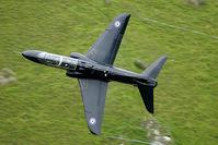 XX194 - Macynlleth loop Wales: Bwlch pass turning left inbound Tal Y Llyn.