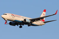 OE-LNR @ VIE - Austrian Airlines - by Chris Jilli