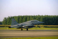 K-4007 @ EHTW - NF-5B trainer of the Royal Netherlands Air Force landing at Twente air base. - by Henk van Capelle