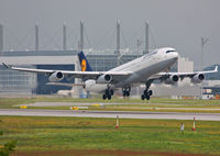D-AIGO @ EDDM - ........... - by Roland Aigner