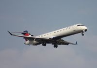 N187PQ @ DTW - Pinnacle CRJ-900