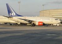 LN-RRP @ LFPG - c/n 382, named Viborg Viking, delivered in 1999 as SE-DTU, r/rgd in 2002