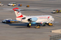 OE-LFL @ VIE - Austrian arrows - by Chris Jilli