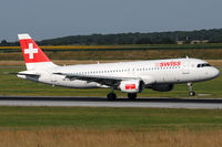 HB-IJI @ VIE - Swiss - by Chris Jilli