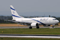 4X-EKD @ VIE - El Al - by Chris Jilli