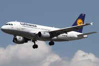 D-AILR @ EDDF - Frankfurt, EDDF, arrival - by Jeroen Stroes