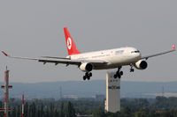 TC-JNF @ VIE - Turkish Airlines
