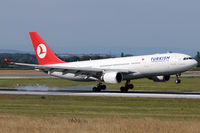 TC-JNF @ VIE - Turkish Airlines
