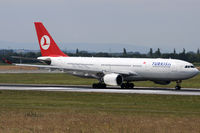 TC-JNF @ VIE - Turkish Airlines