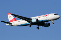 OE-LBN @ VIE - Austrian Airlines