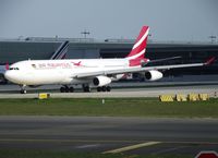 3B-NBD @ LFPG - One of four out of five in new colors, Bravo-Delta was briefly posing for the camera while taxying from Terminal 2F