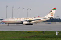 A6-EYN @ EDDM - Etihad Airways