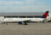 N604DL @ KDTW - A 1984-vintage Delta Boeing 757 gets ready for another trip. - by Daniel L. Berek