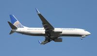 N37287 @ MCO - Continental 737