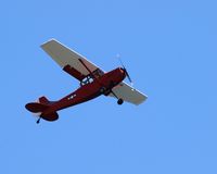 N5212G - Flying along Brighton Beach... - by gbmax