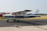 N2061Y @ 57C - Cessna 172D