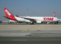 PT-MVB @ LFPG - In 2003, PT-MVB iniated a period of expatriation first with China Airlines which ended prematurely due to SARS. Yet, expat experiences were not over and the 332 later served South African and Etihad as A6-EYY.