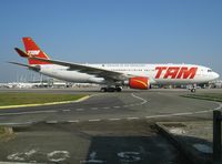 PT-MVL @ LFPG - Seen taxying to gate at Terminal 1, Victor-Lima still sports the previous livery and is understood to act as a retrojet by keeping this livery for time to come.