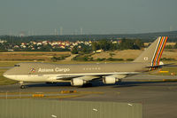 HL7604 @ LOWW - Asiana Airlines Boeing 747