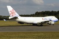 B-18710 @ ELLX - holding point RW24 - by Friedrich Becker