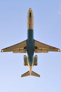 OE-LVC @ LOWW - Austrian Arrows Fokker 100 - by Dietmar Schreiber - VAP