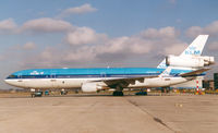 PH-KCH @ EHAM - KLM - by Henk Geerlings