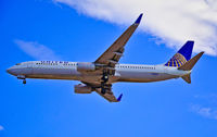 N31412 @ KLAS - N31412 United Airlines 2002 Boeing 737-924 C/N 30129

Las Vegas - McCarran International (LAS / KLAS)
USA - Nevada, July 28, 2011
Photo: Tomás Del Coro - by Tomás Del Coro