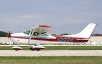N21224 @ KOSH - Cessna 182P