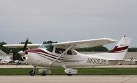 N6693M @ KOSH - Cessna 182P