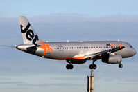 VH-VQS @ NZCH - finals to 20 - by Bill Mallinson