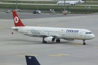 TC-JRI @ EDDM - .....