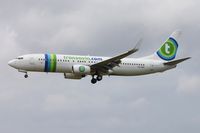 PH-HZF @ LEBL - .....