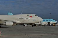 HL7616 @ LOWW - Asiana Airlines Boeing 747-400 - by Dietmar Schreiber - VAP
