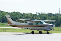 C-GJIH @ I19 - 1976 Cessna T210L