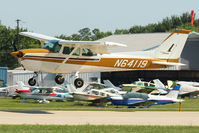 N64119 @ OSH - 1975 Cessna 172M, c/n: 17265034 arriving at 2011 Oshkosh