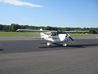 N2476J @ KOMH - Orange
