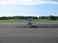 N2476J @ KOMH - Orange