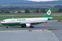 B-16312 @ VIE - Eva Air