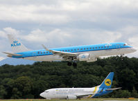 PH-EZF @ LSGG - Landing rwy 23 - by Shunn311
