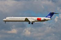 OY-KHM @ EDDF - McDonnell Douglas DC-9-82 - by Jerzy Maciaszek