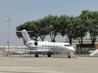 N420QS @ ONT - Parked on the south side - by Helicopterfriend
