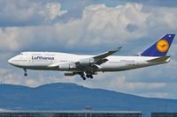 D-ABVP @ EDDF - Boeing 747-430 - by Jerzy Maciaszek