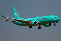 TC-SUZ @ LSZH - on final RW14 - by Friedrich Becker