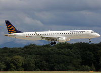 D-AEMB @ LSGG - Landing rwy 23 - by Shunn311