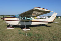 N4922H @ FLD - 1981 Cessna 182R, c/n: 18267853 at Fond Du Lac - by Terry Fletcher