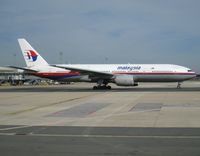 9M-MRE @ LFPG - One of six leased from Pndg, Romeo-Echo was accepted by the airline in January 1998 - by Alain Durand