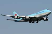 HL7602 @ VIE - Korean Air Cargo - by Chris Jilli