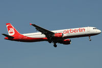 D-ALSB @ VIE - Air Berlin - by Chris Jilli